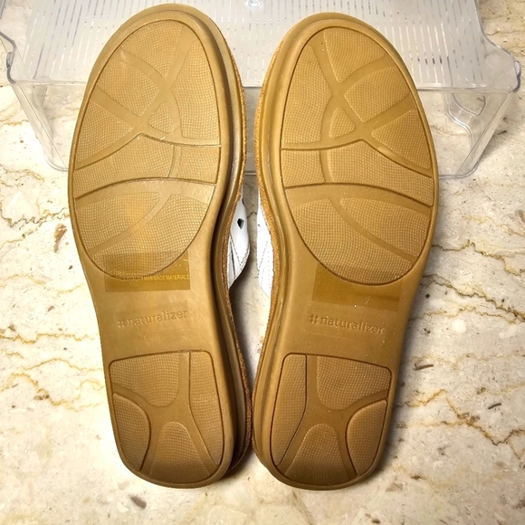 NWT Naturalizer Devon Womens White Leather Cutout Open Toe Sandals Size 8M - Picture 5 of 5